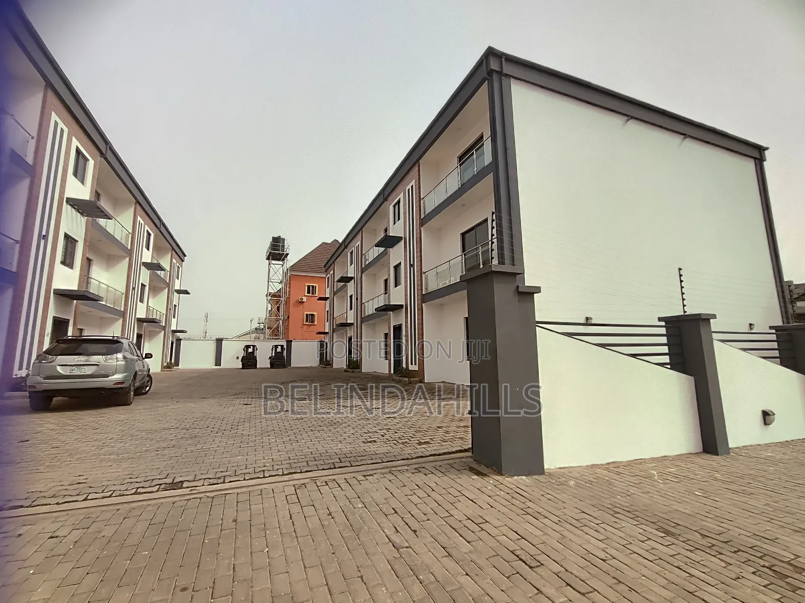 5bdrm Townhouse/Terrace in Jahi for sale
