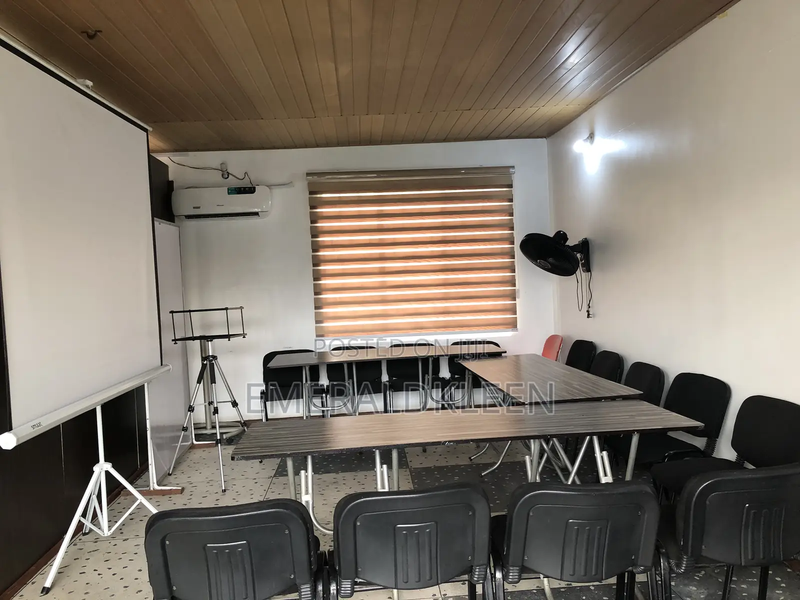 Training Hall/Meeting Room Virtual Office Workspace