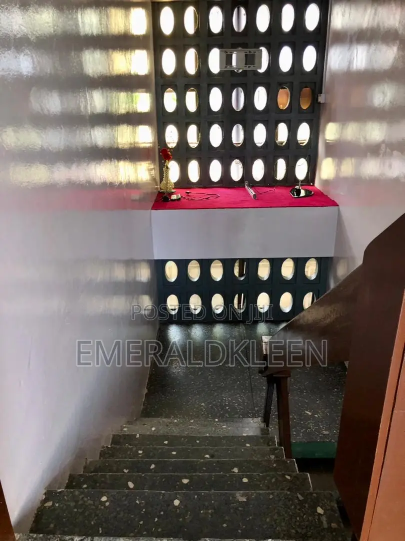40 - 50 Guest Capacity Hall for Event