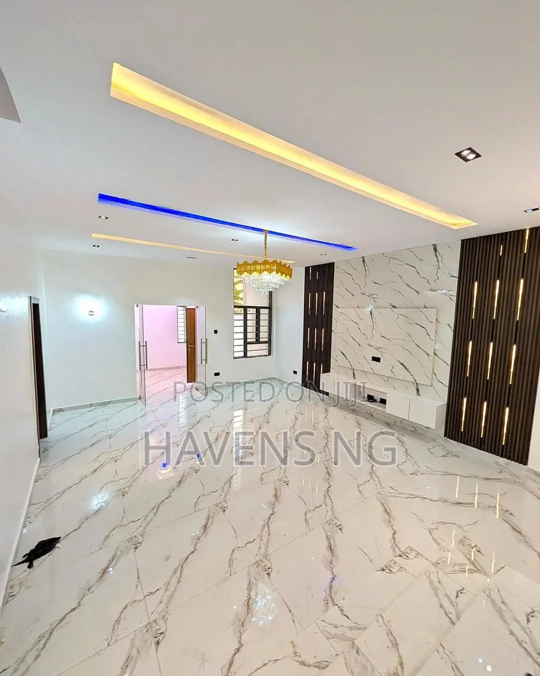 4bdrm Duplex in Palm Garden Estate for sale