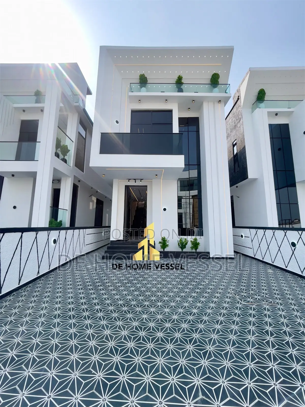 5bdrm Duplex in Chevron, Lekki for sale