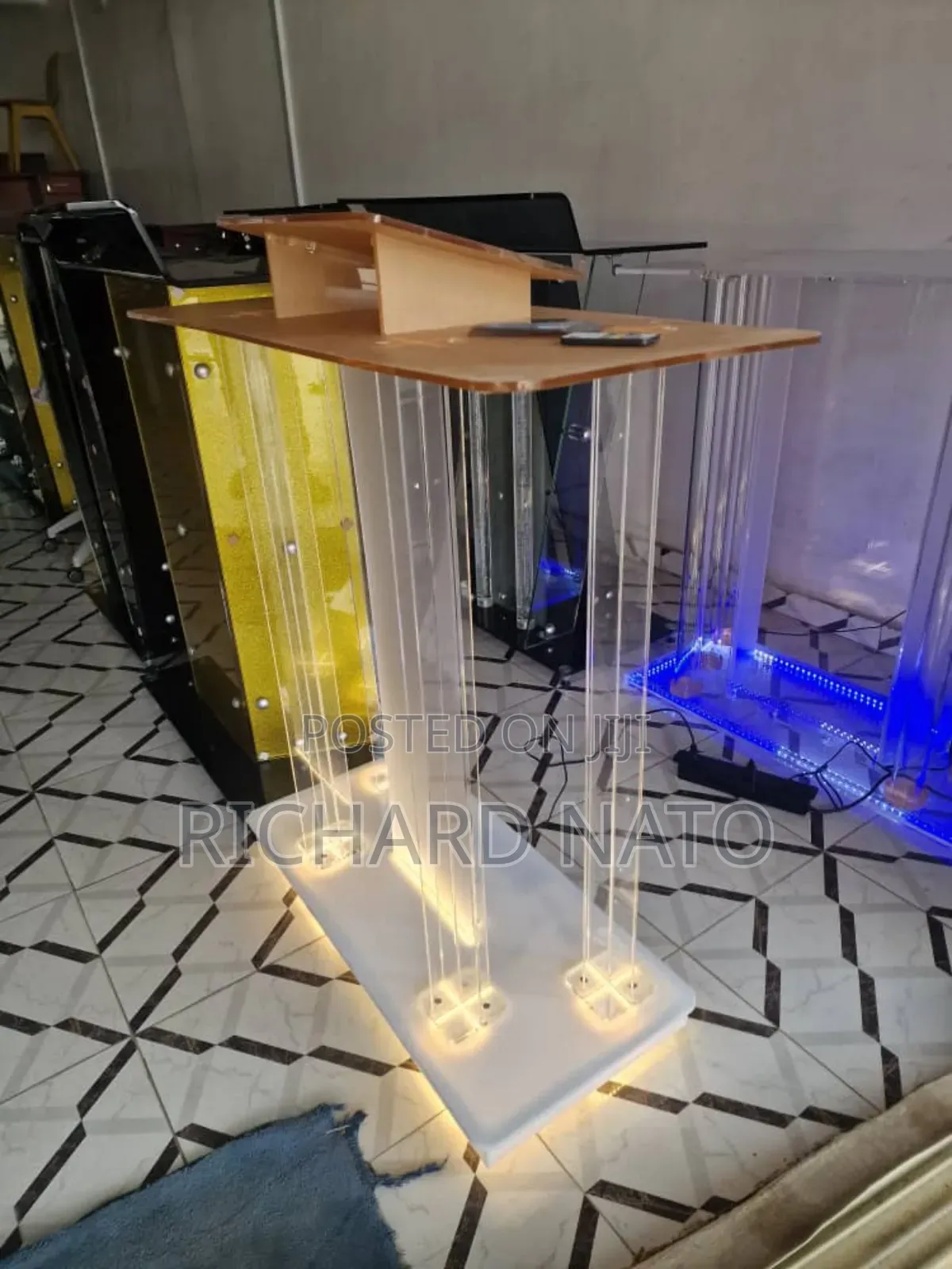 The New and Evolution Acrylic Pulpit