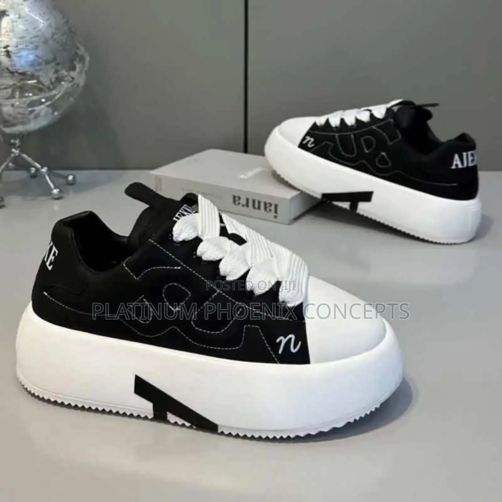 Ajekke Threading Sneakers