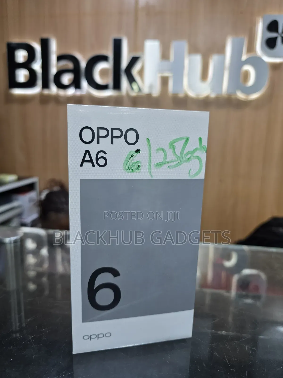 New Oppo A6 256 GB