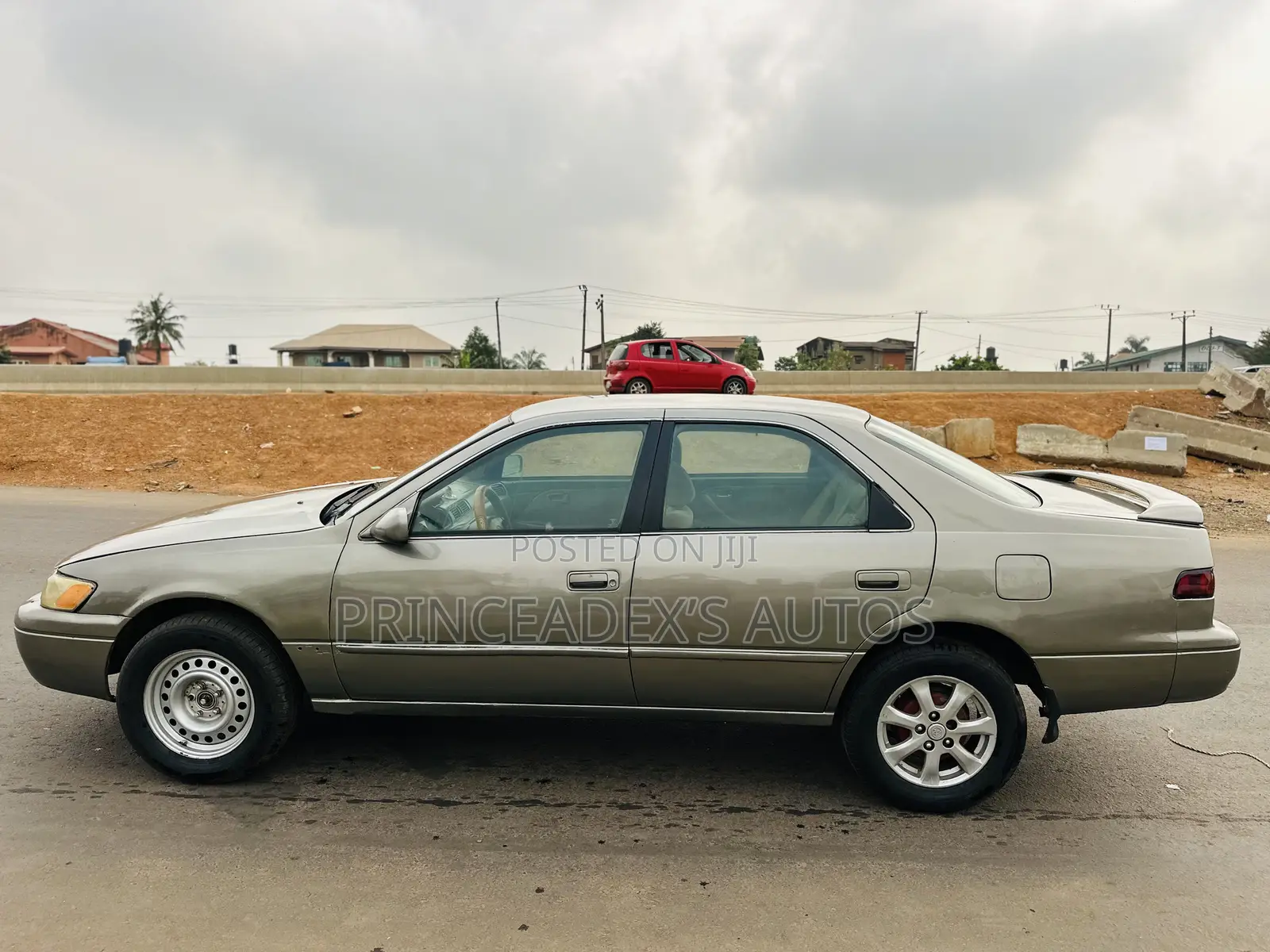 Toyota Camry Automatic 1998 Gray