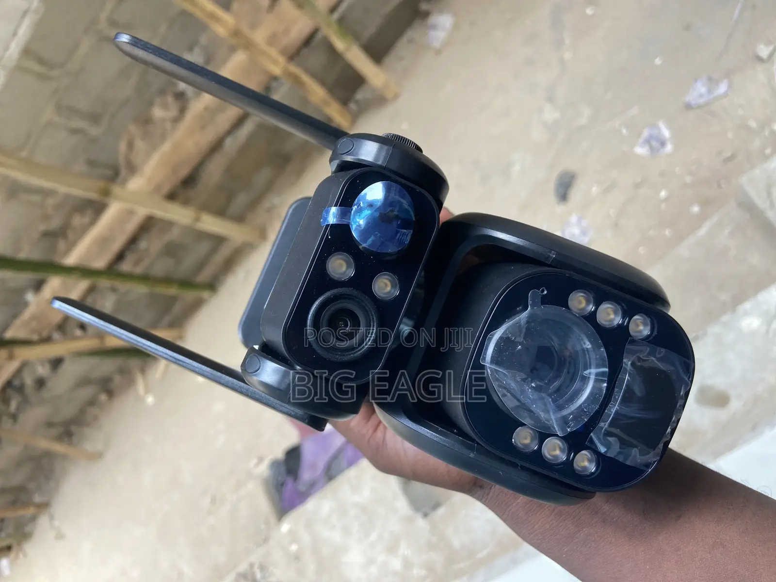 Ubox 20x Zoom Dual Lens Solar PTZ Security Camera