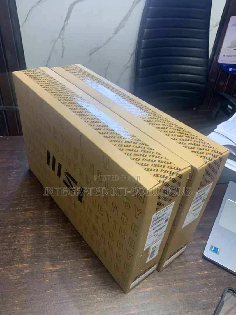 New Laptop MSI Katana 15 16GB Intel Core i7 SSD 1T