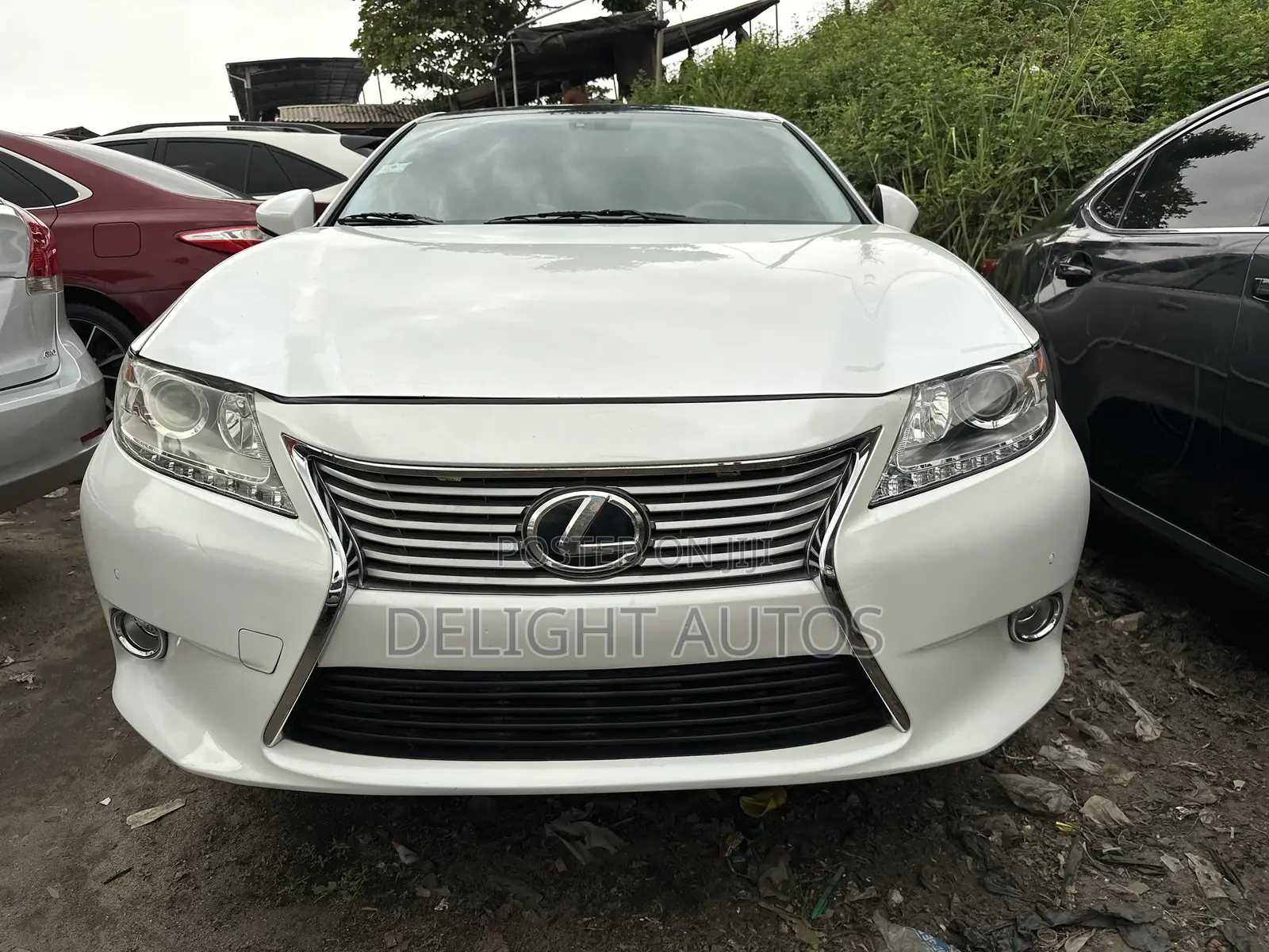 Lexus ES 350 FWD 2013 White