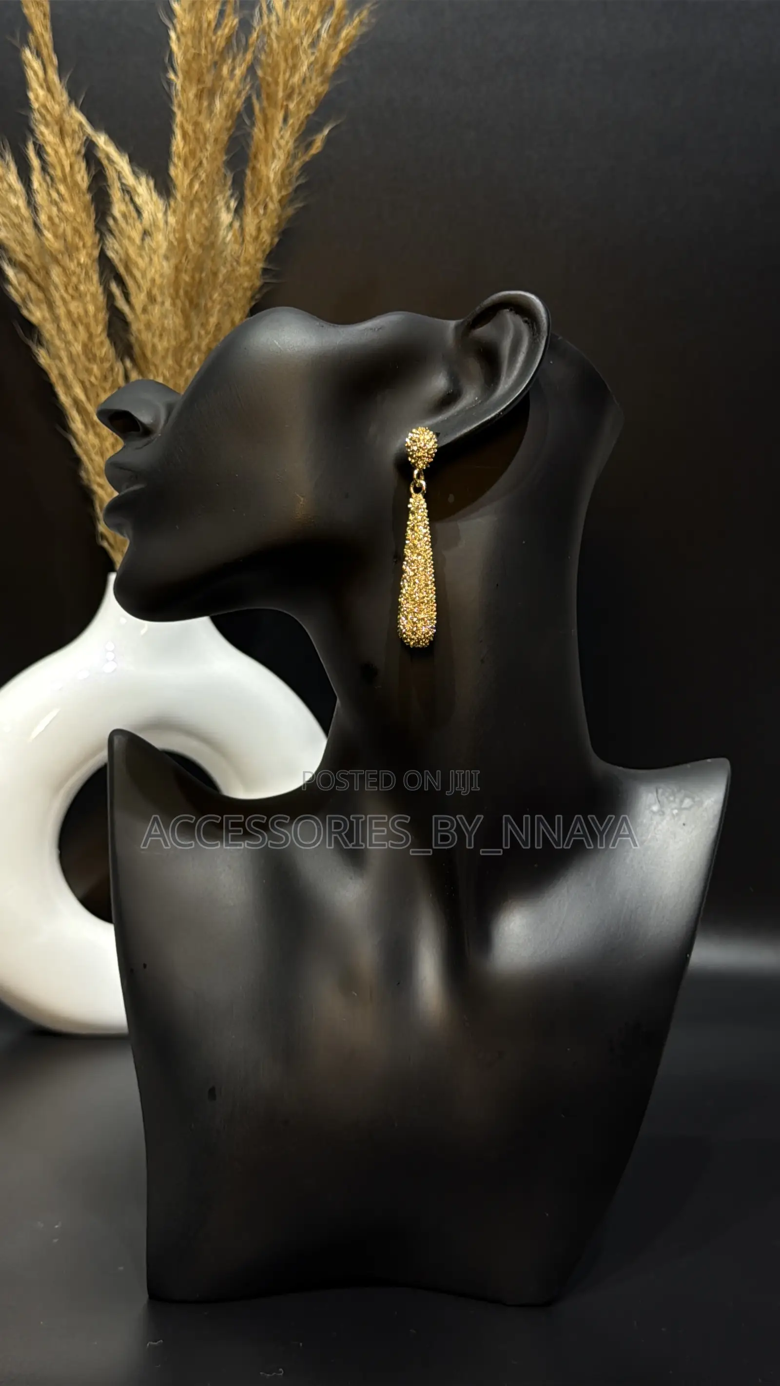 Gold Coarse Earrings