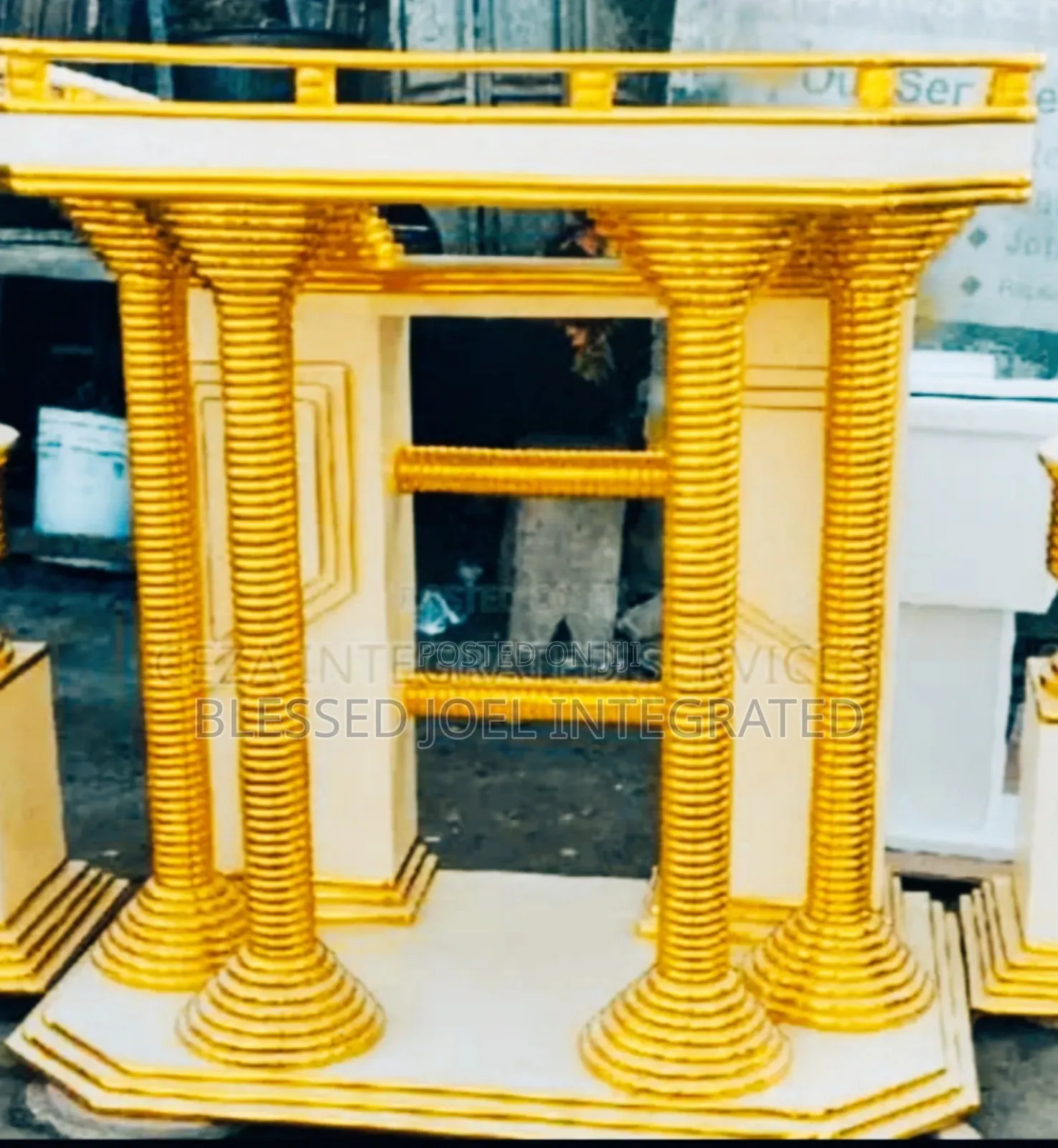 Big Church Pulpit