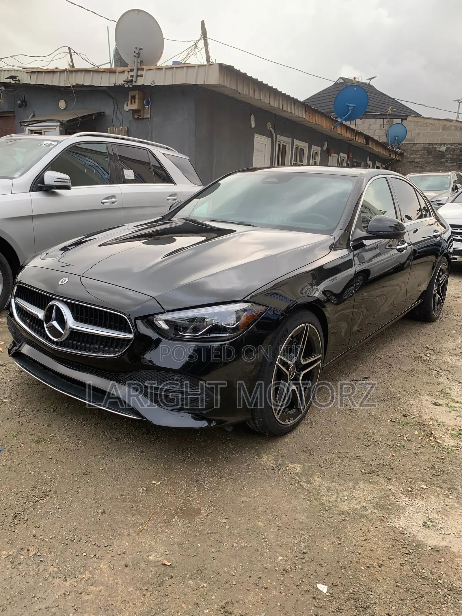 Mercedes-Benz C300 2024 Black