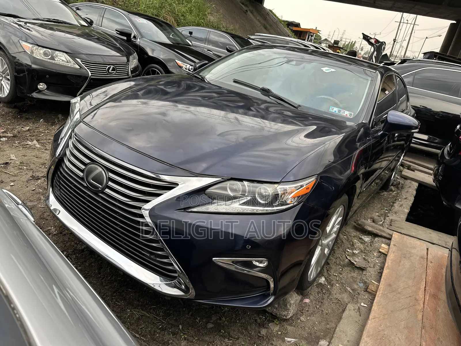 Lexus ES 350 FWD 2016 Blue