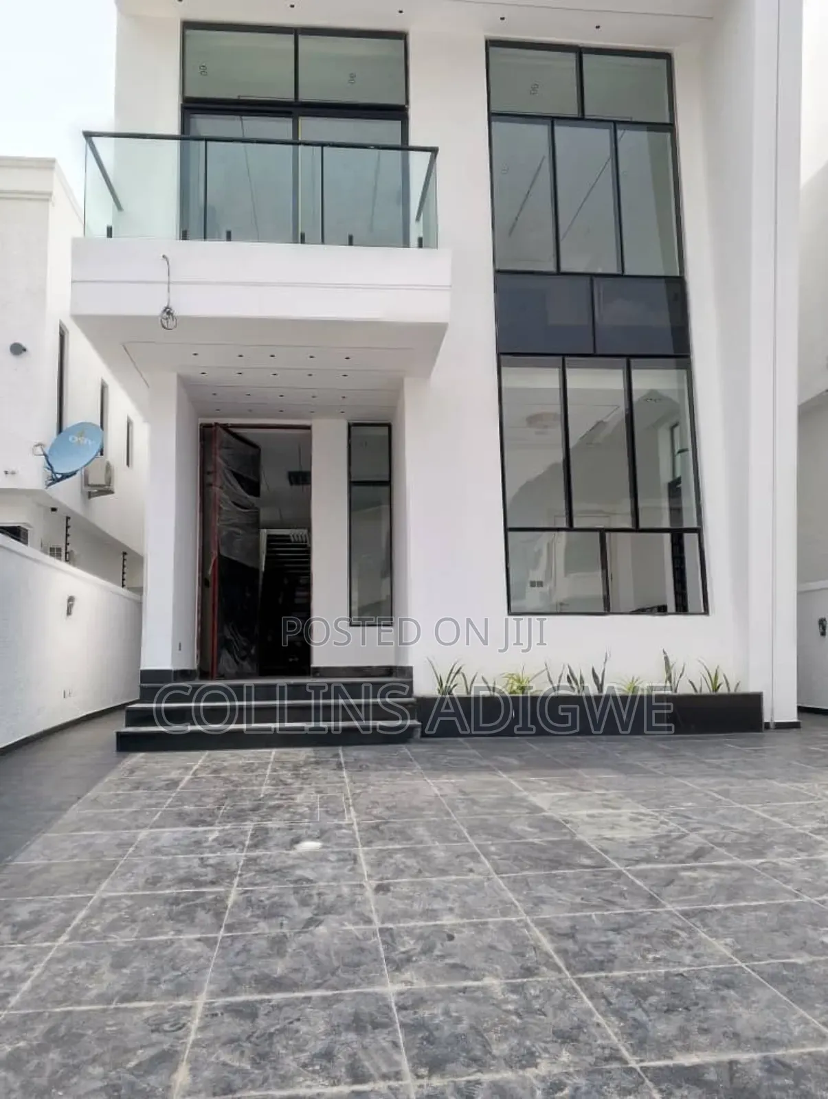 5bdrm Duplex in Lbs Sangotedo for sale