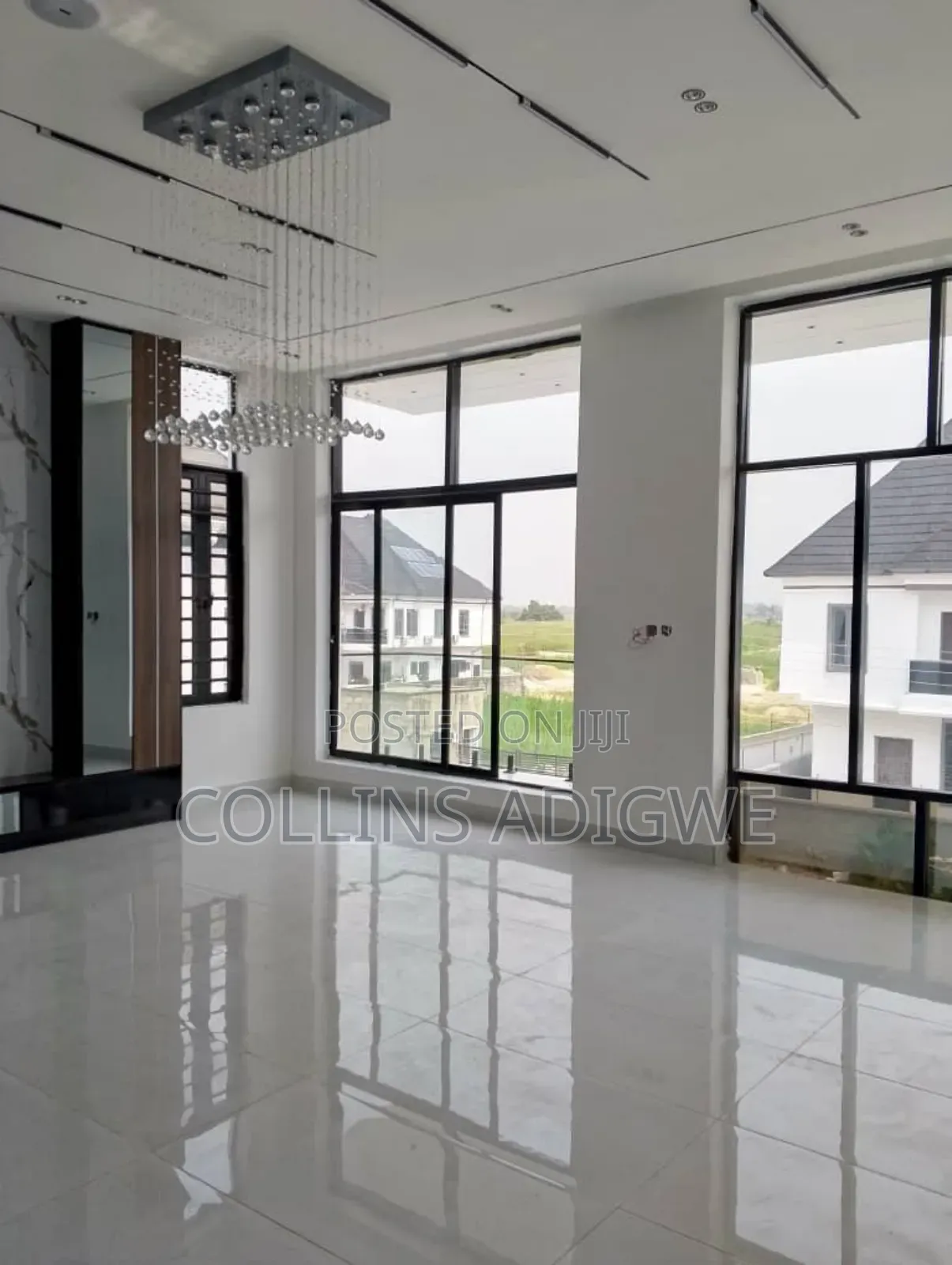 5bdrm Duplex in Lbs Sangotedo for sale