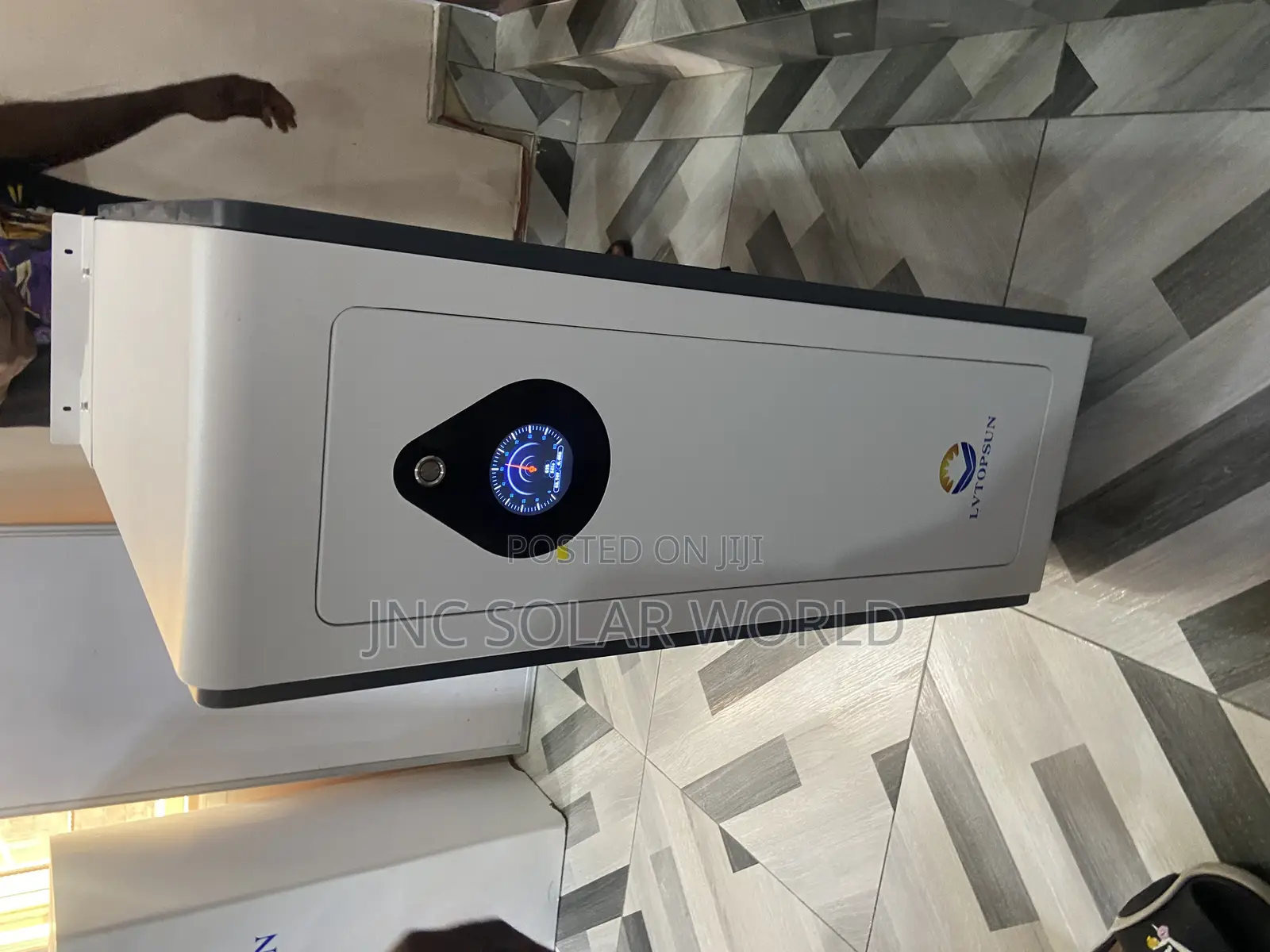 32kwh/51.2v Lvtopsun Lithium Ion Battery