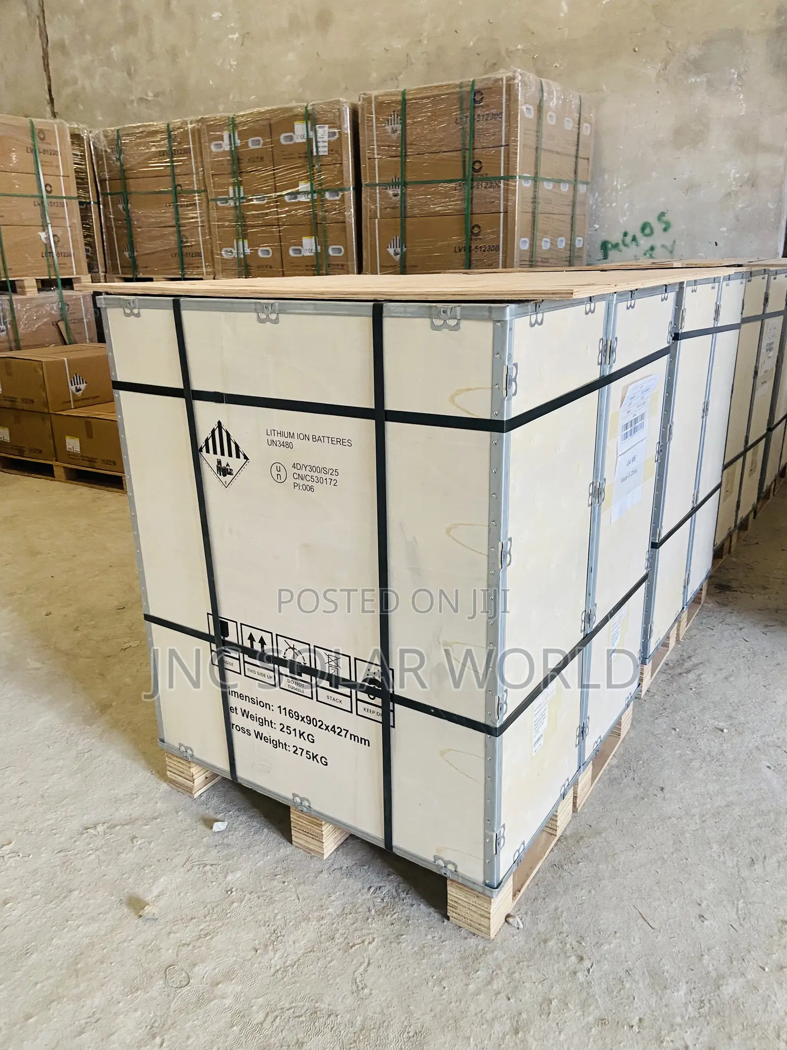 32kwh/51.2v Lvtopsun Lithium Ion Battery