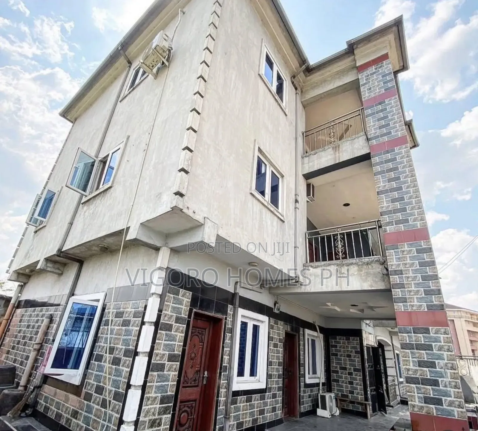 9bdrm Block of Flats in Port-Harcourt for sale