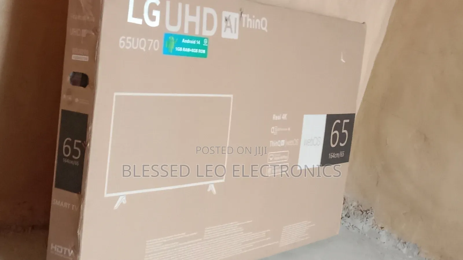 65 Inches Tv With Stand Picture Quality Freamless Tv