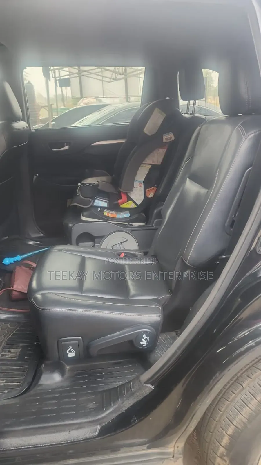 Toyota Highlander XLE 4x2 V6 (3.5L 6cyl 8A) 2018 Black