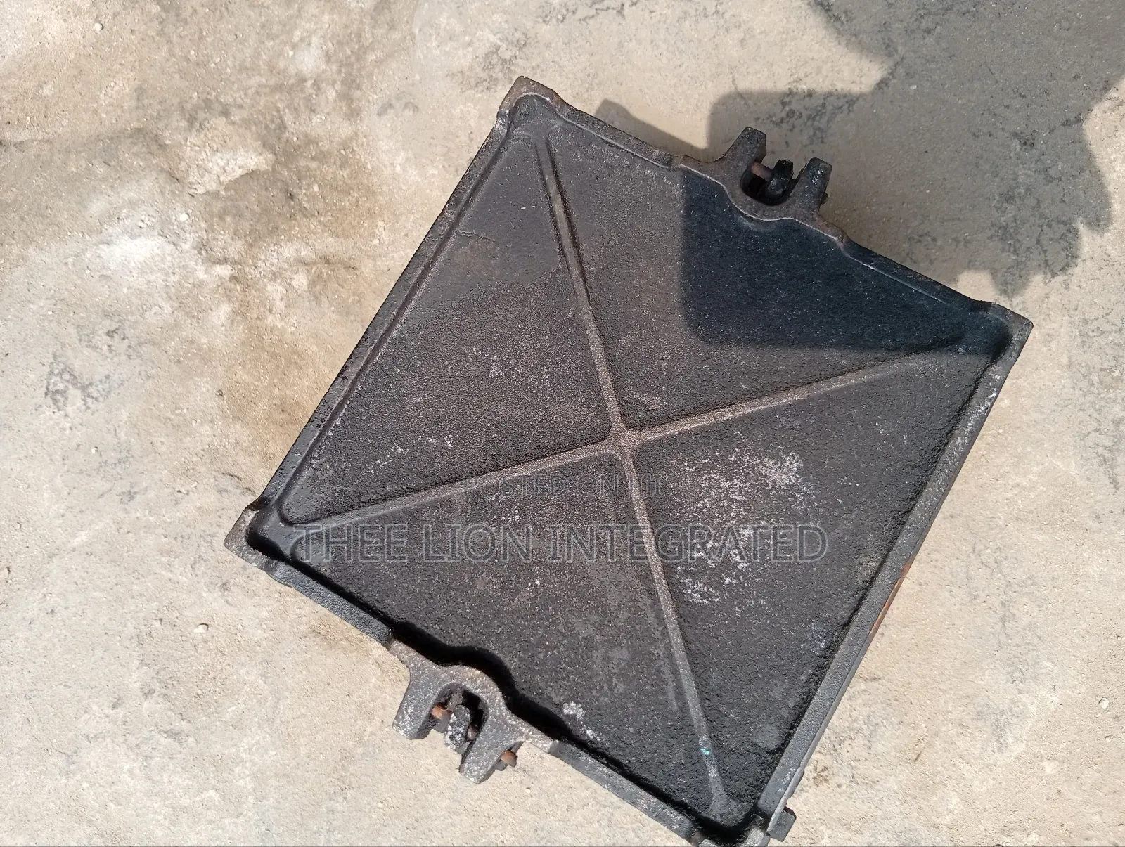 Cast Iron Concrete Test Cube Mould (150mm X150mm X 150)