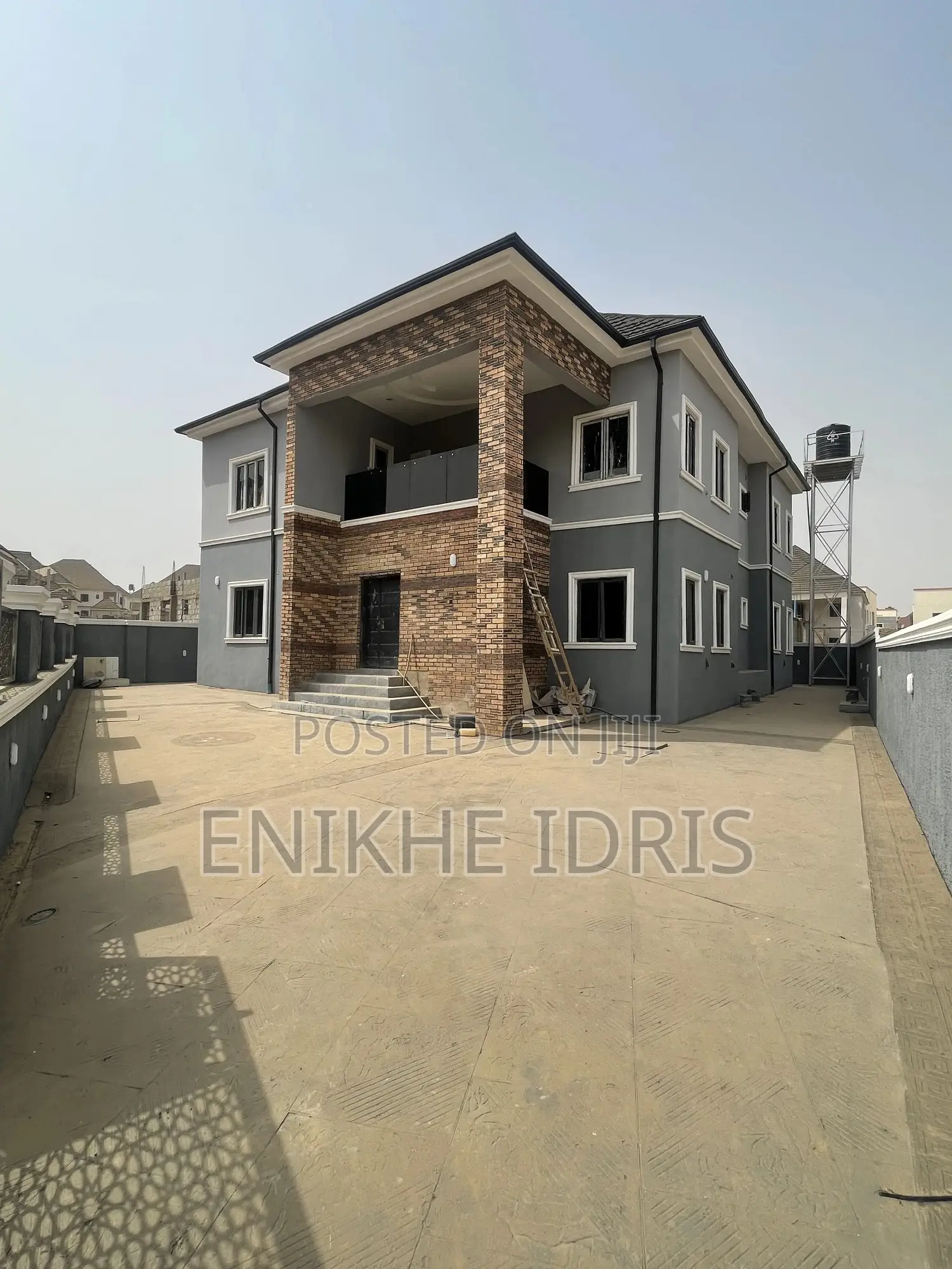 5bdrm Duplex in Rock, Sabon Lugbe for sale