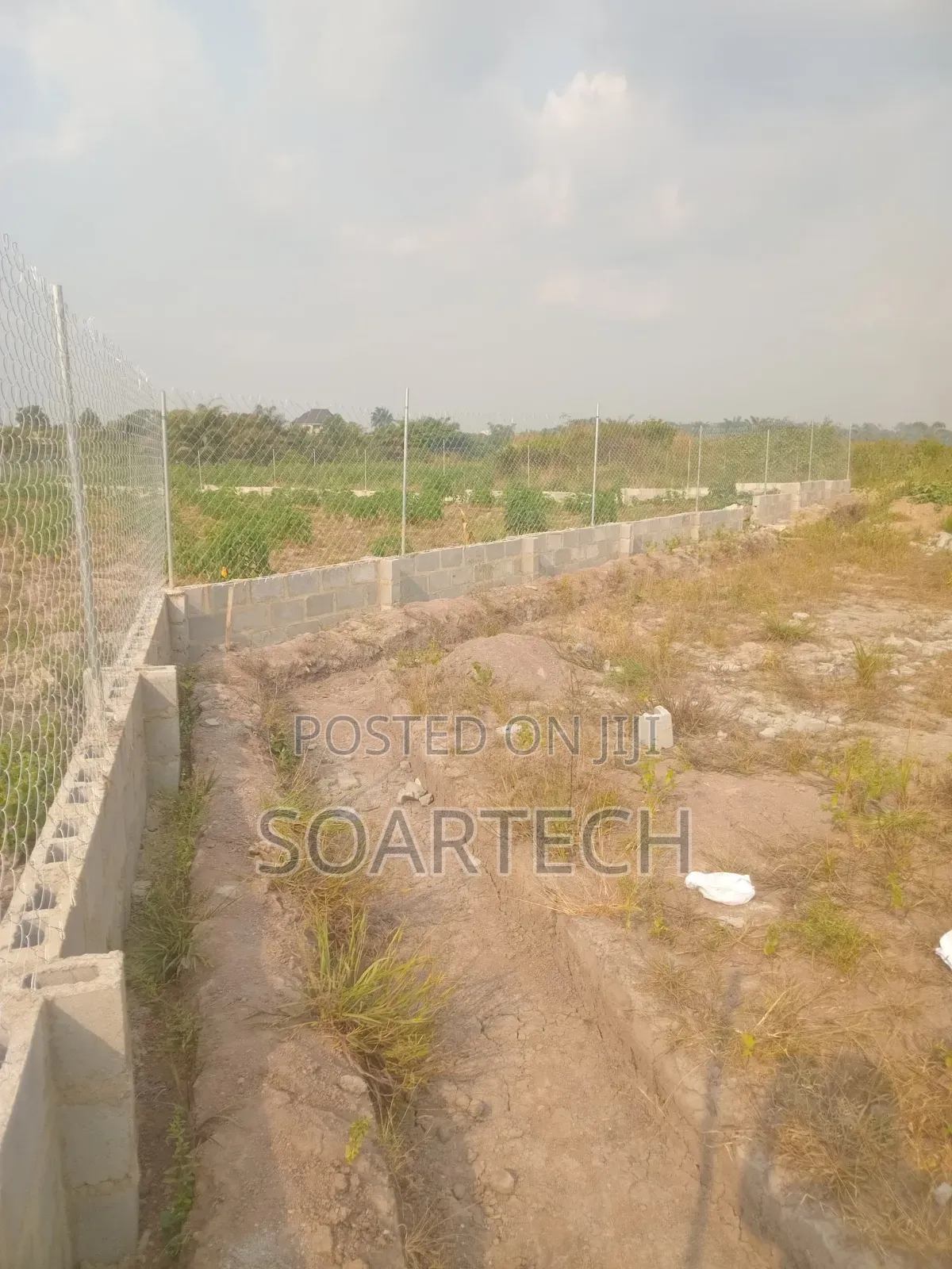 Chain Link Fencing Wifh Dwarf Brick Fencing