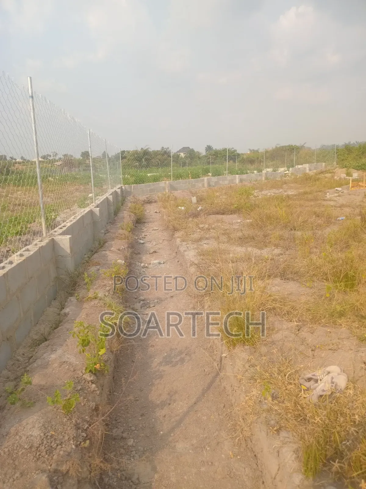 Chain Link Fencing Wifh Dwarf Brick Fencing