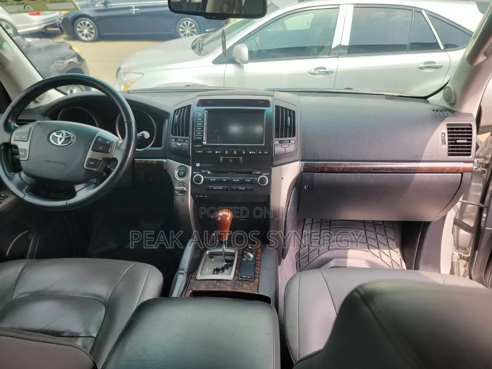 Toyota Land Cruiser 5.7 V8 VX-S 2010 Silver