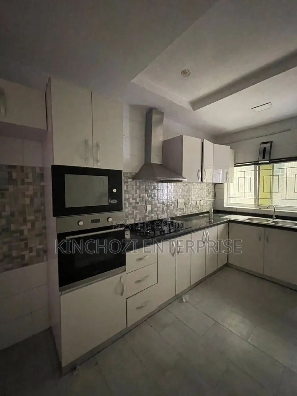 3bdrm Apartment in Lekki Enclave Road, Ikate for rent
