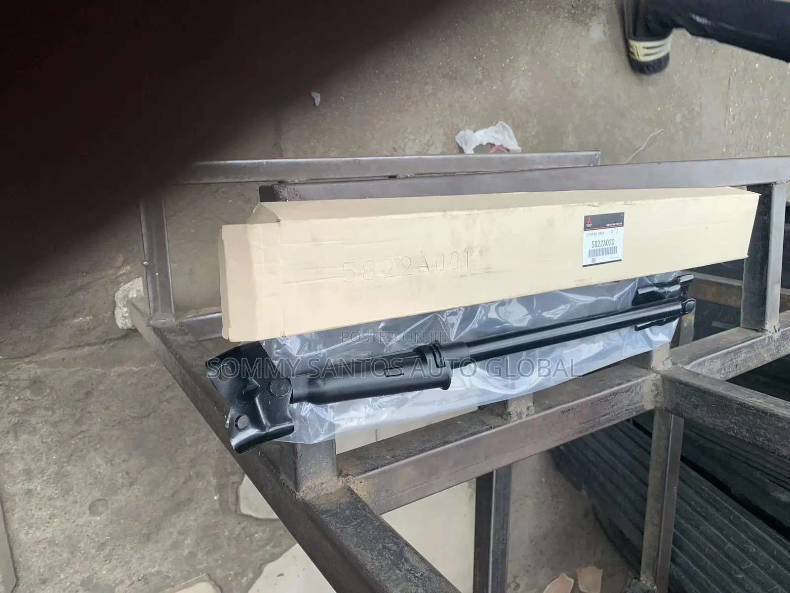 Booth Shock for Mitsubishi Pajero Available