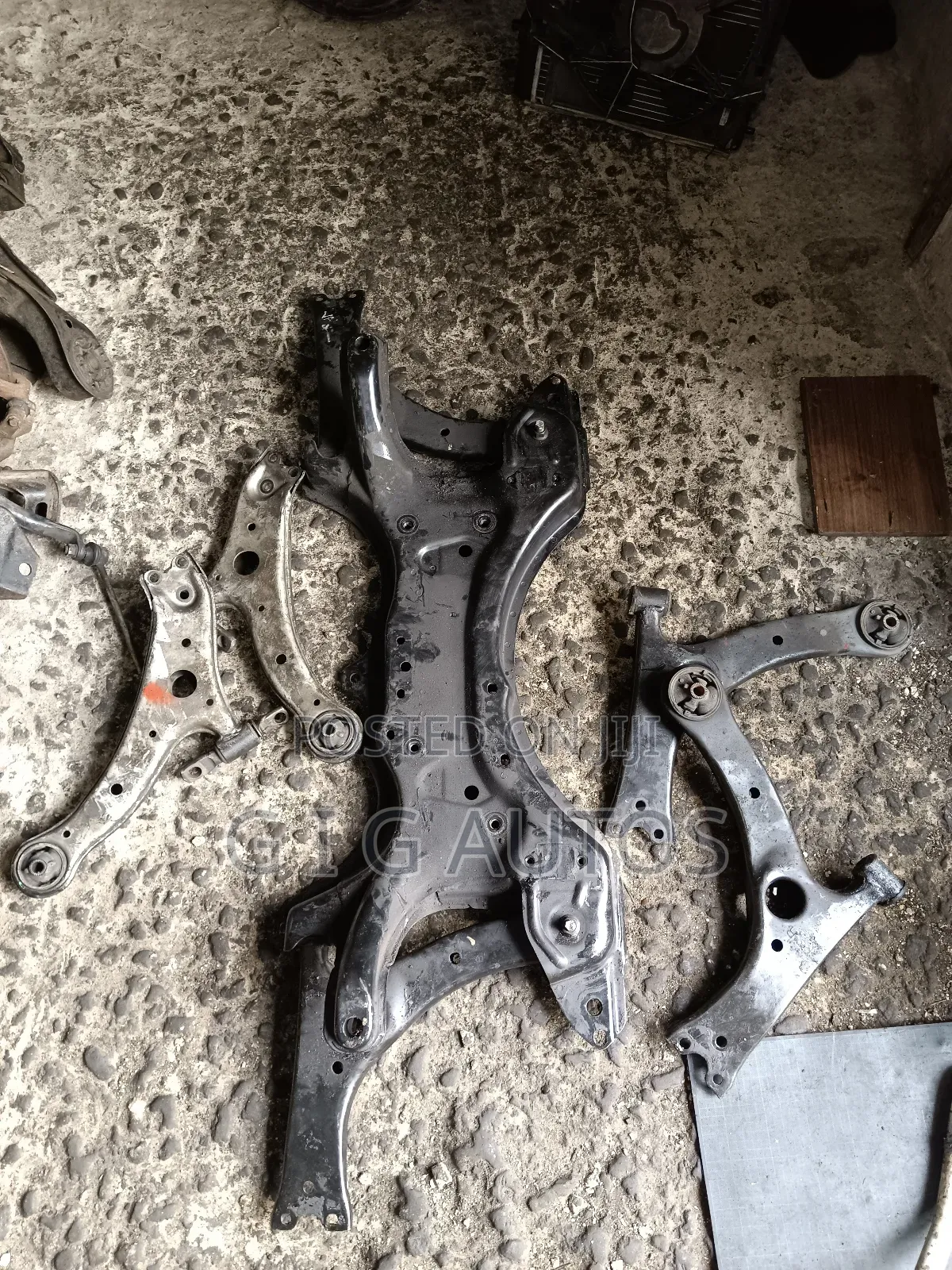 Front Engine Beam Toyota Matrix