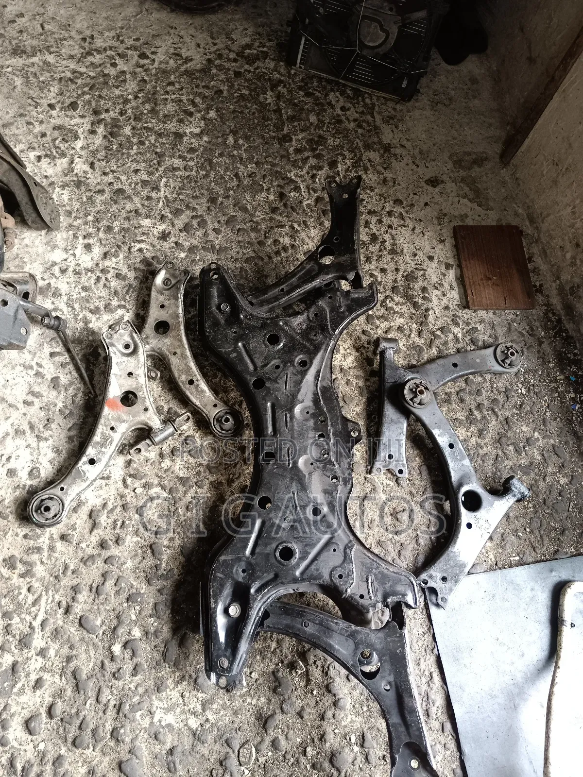 Front Engine Beam Toyota Matrix