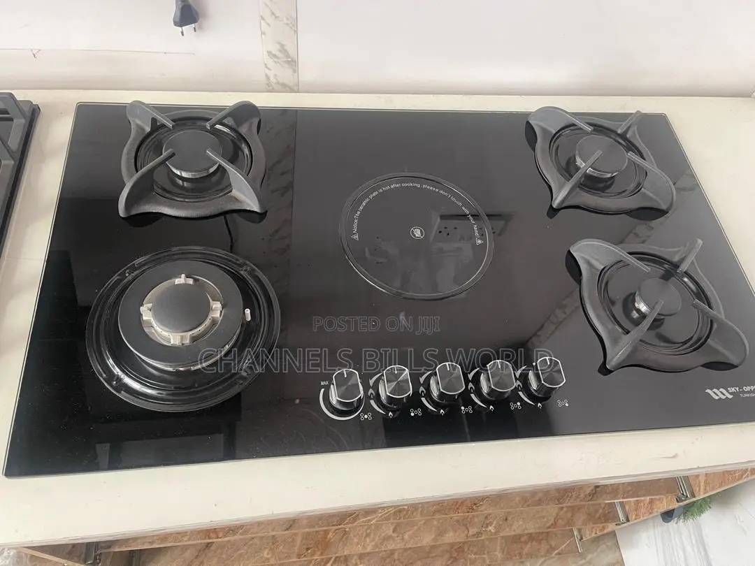 4 Gas and 1 Electric Kitchen Burner