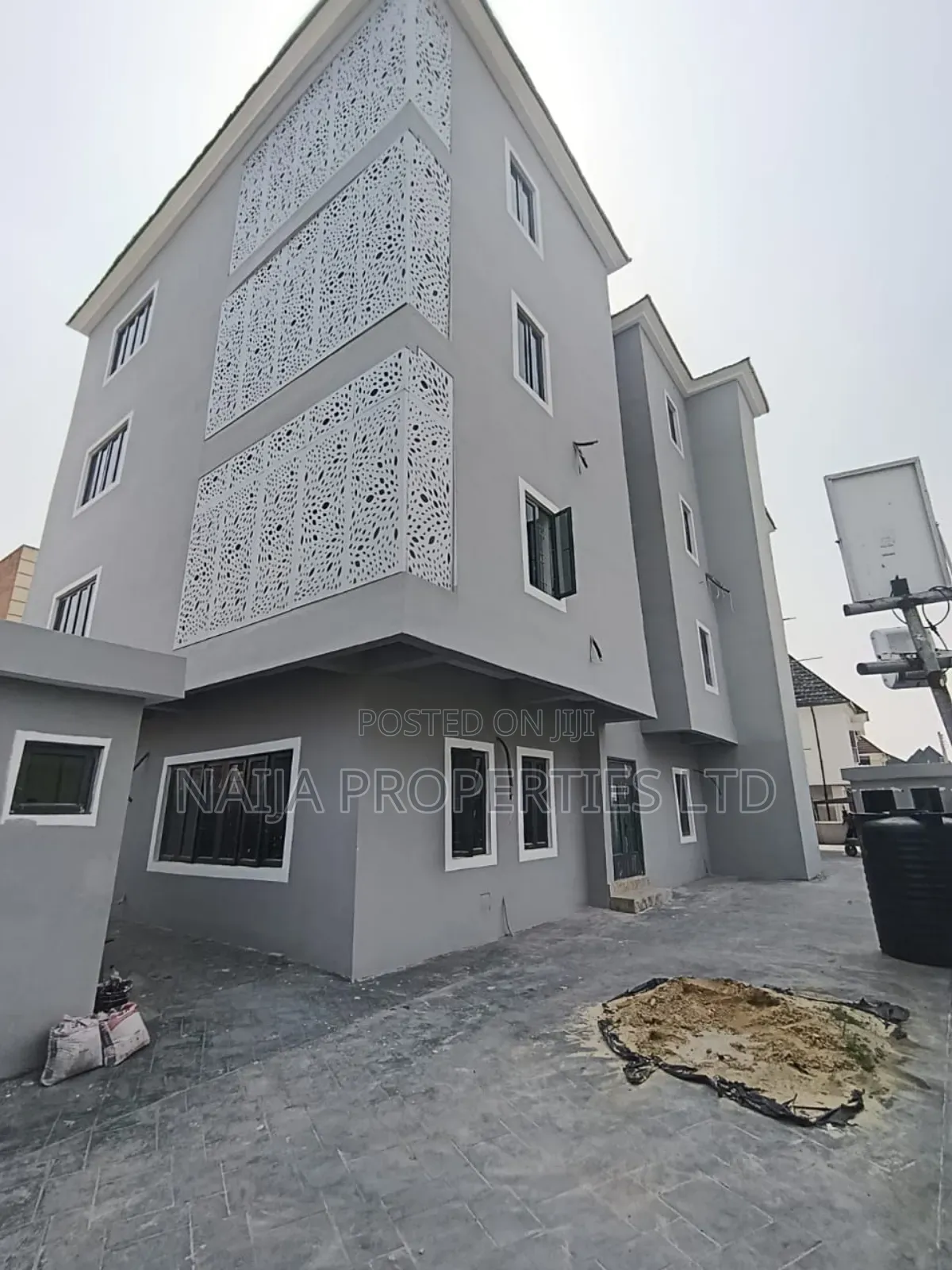 220sqm Office Space at Chevron, Lekki for Rent