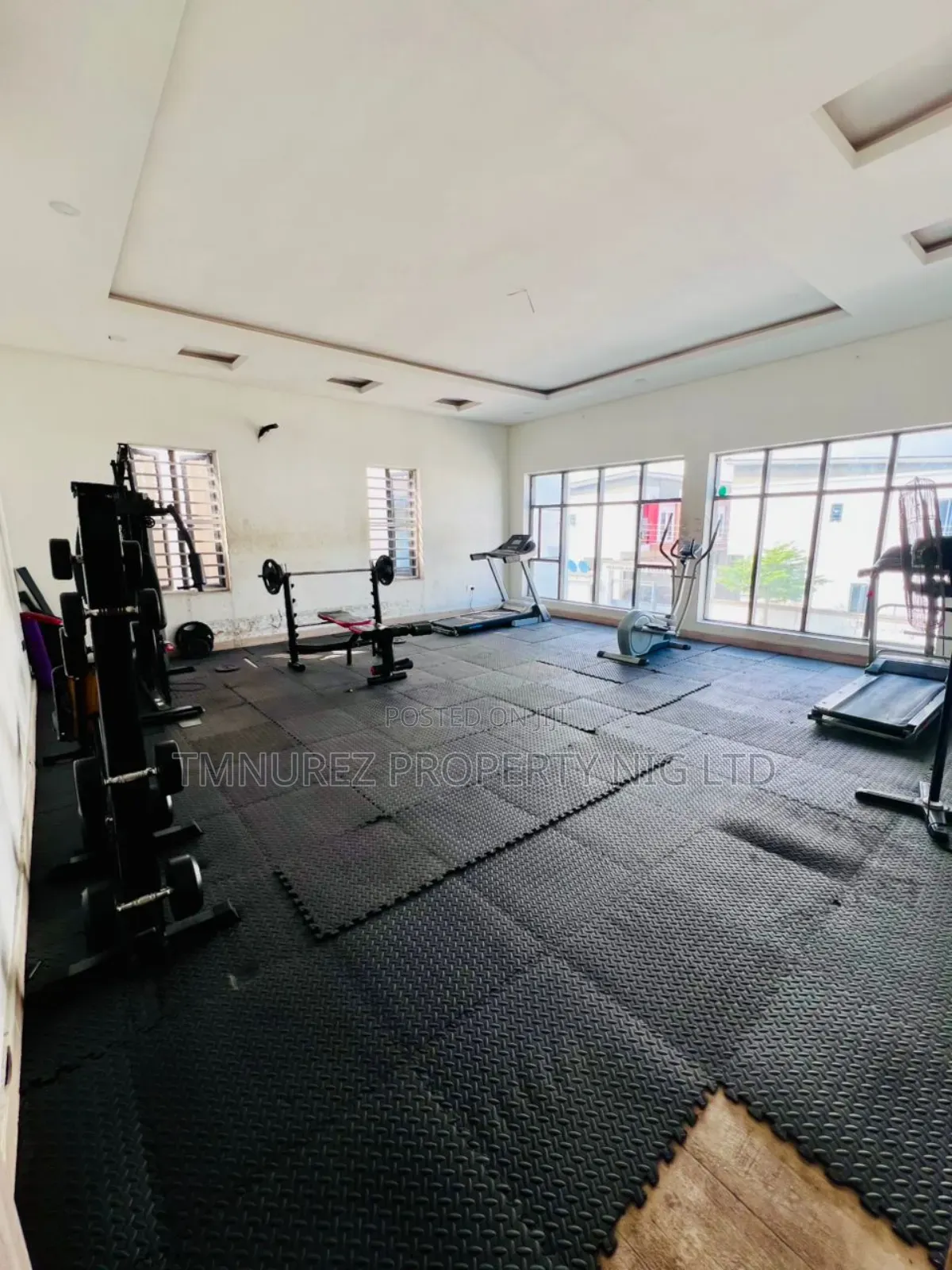 3bdrm Duplex in Orchild Road, Chevron for rent