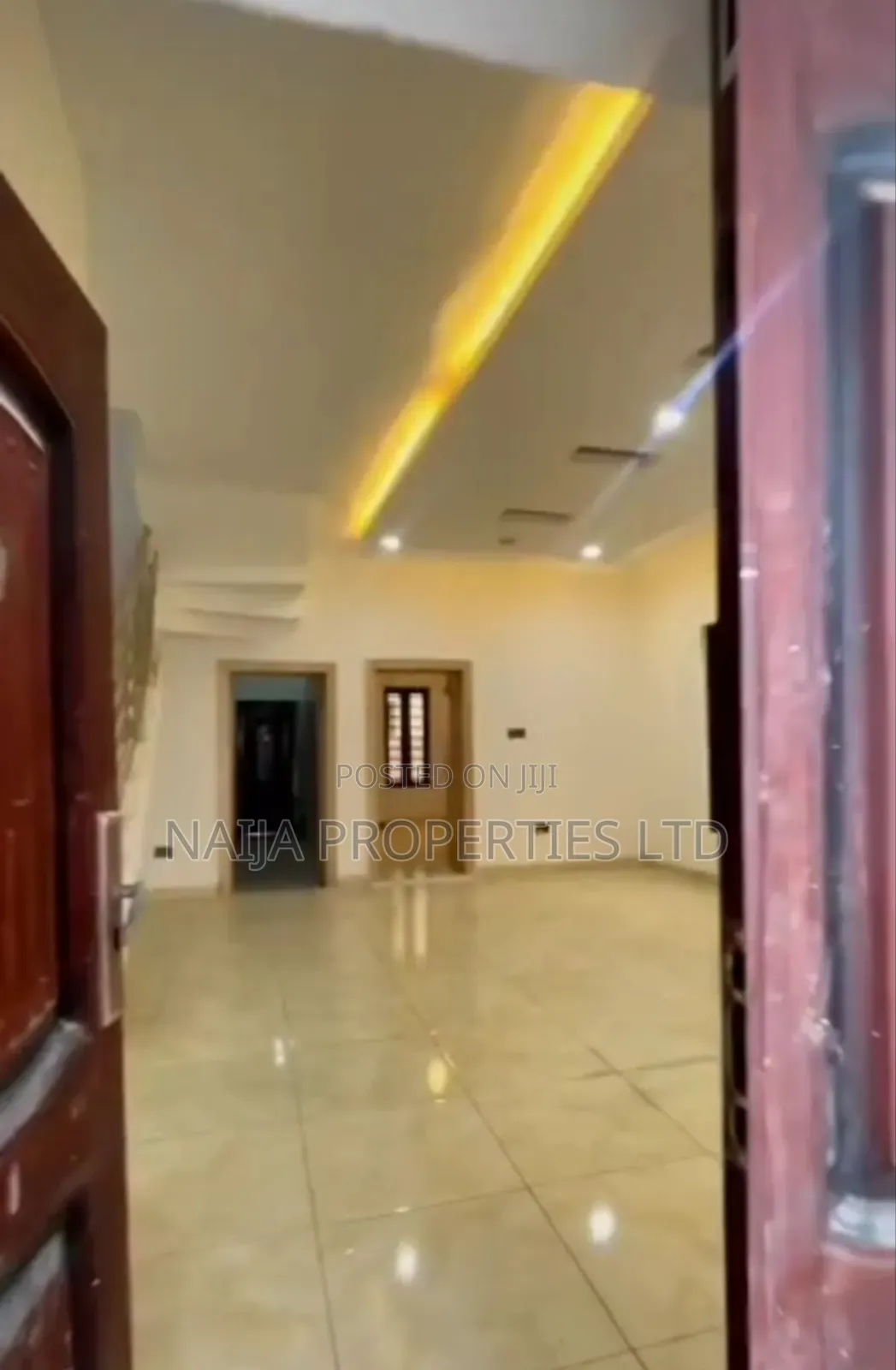 4bdrm Townhouse/Terrace in Harris Drive, Lekki for sale