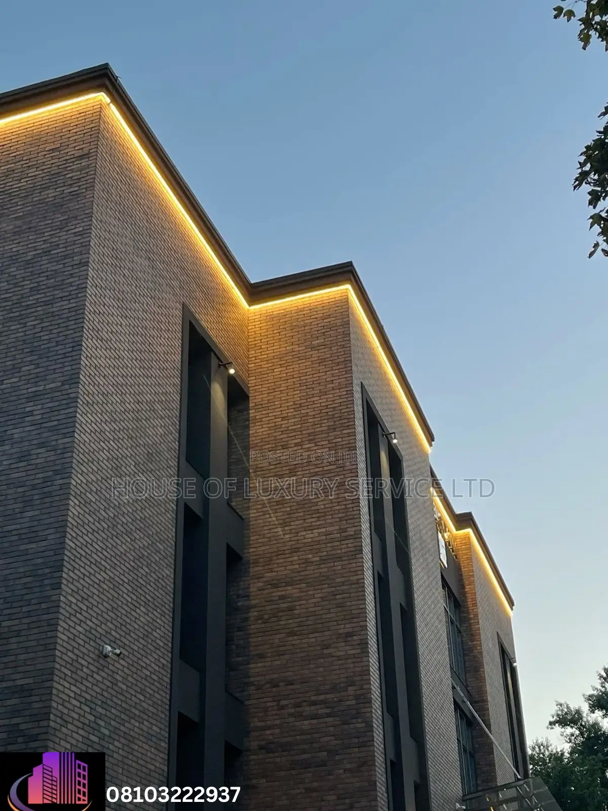 Luxury Exterior Profile Lighting Setup