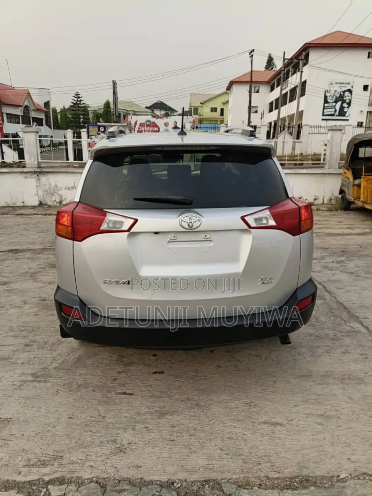 Toyota RAV4 XLE 4dr SUV (2.5L 4cyl 6A) 2014 Silver