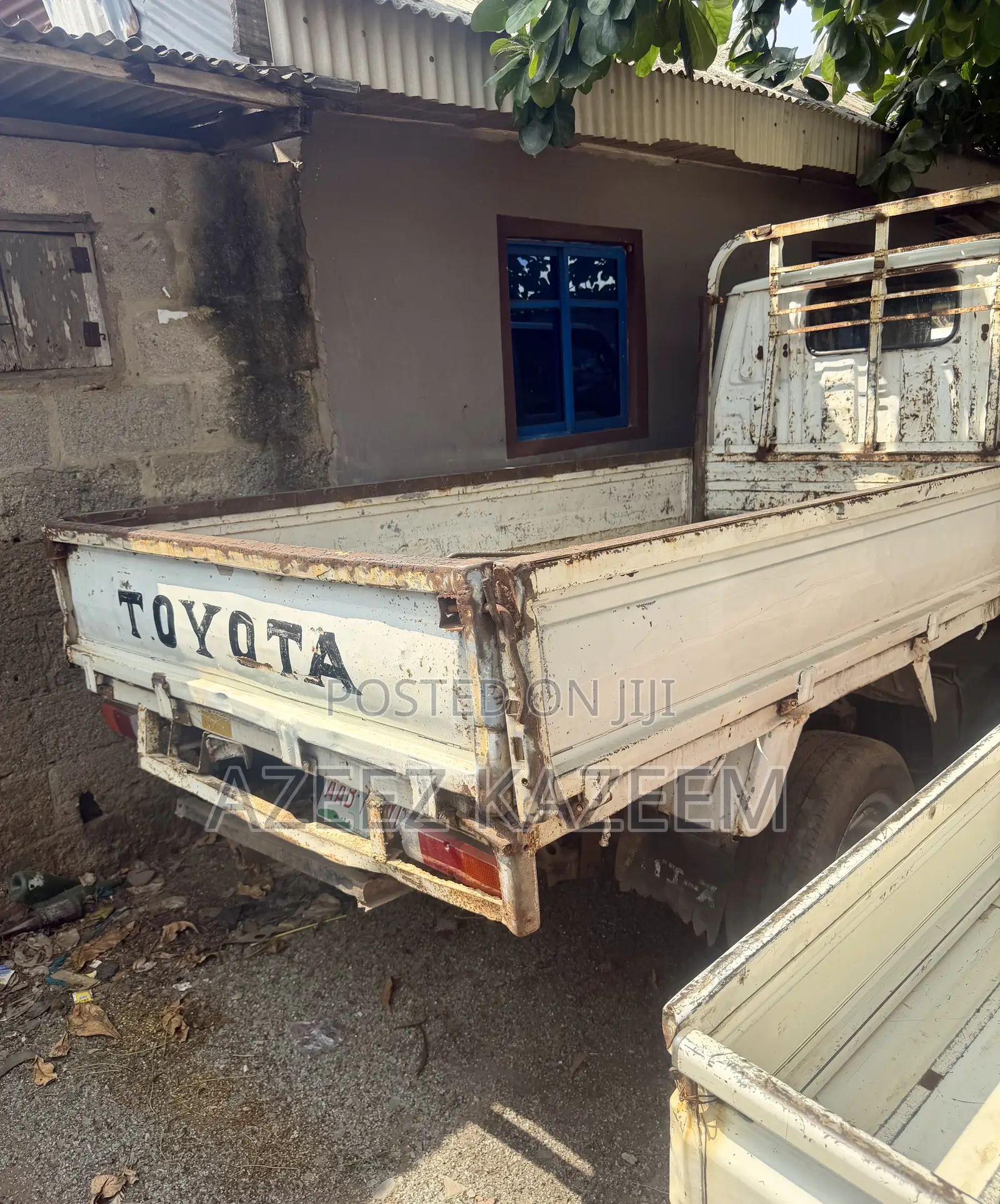 Toyota Dyna 100 First Body Japan