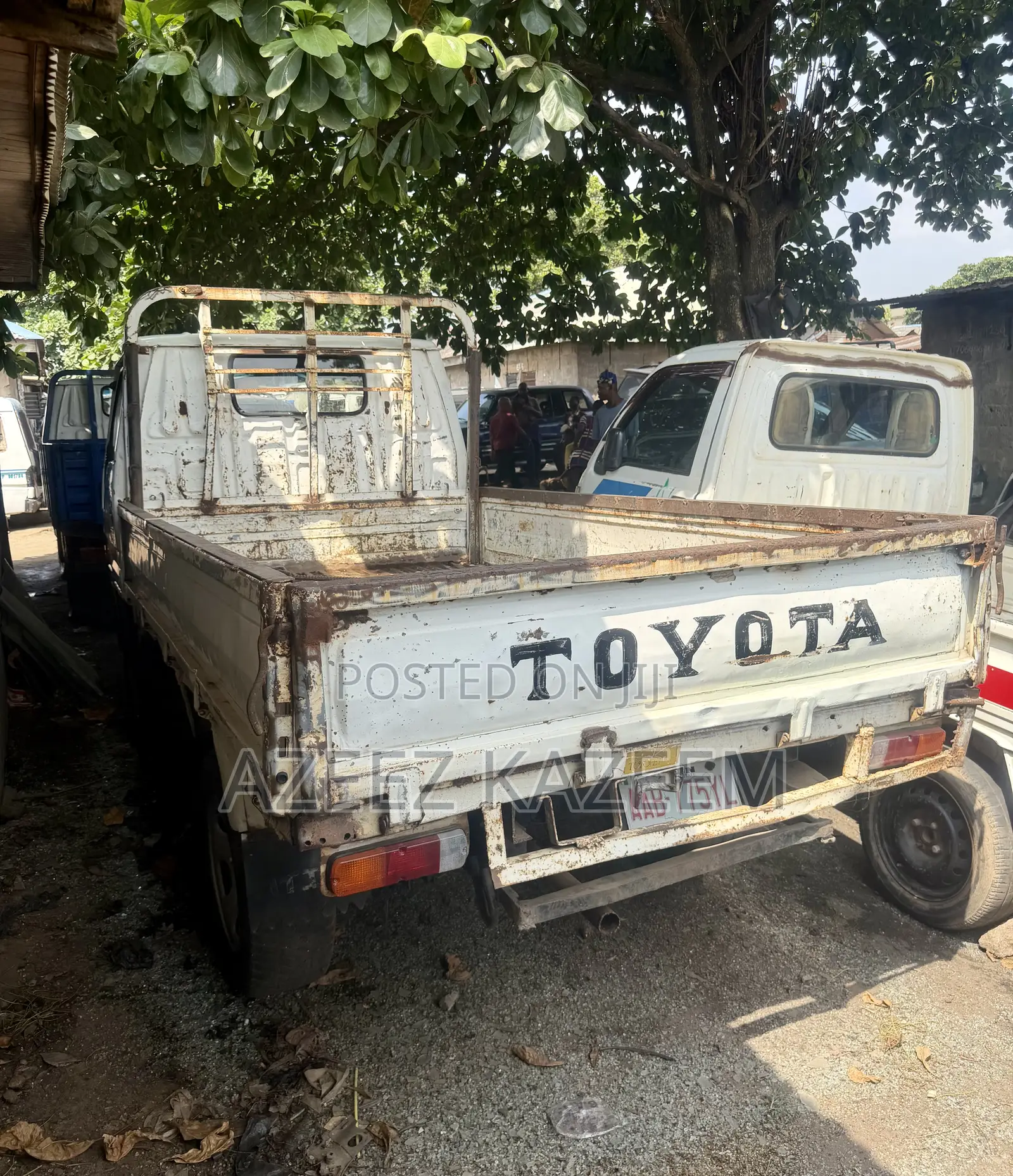 Toyota Dyna 100 First Body Japan