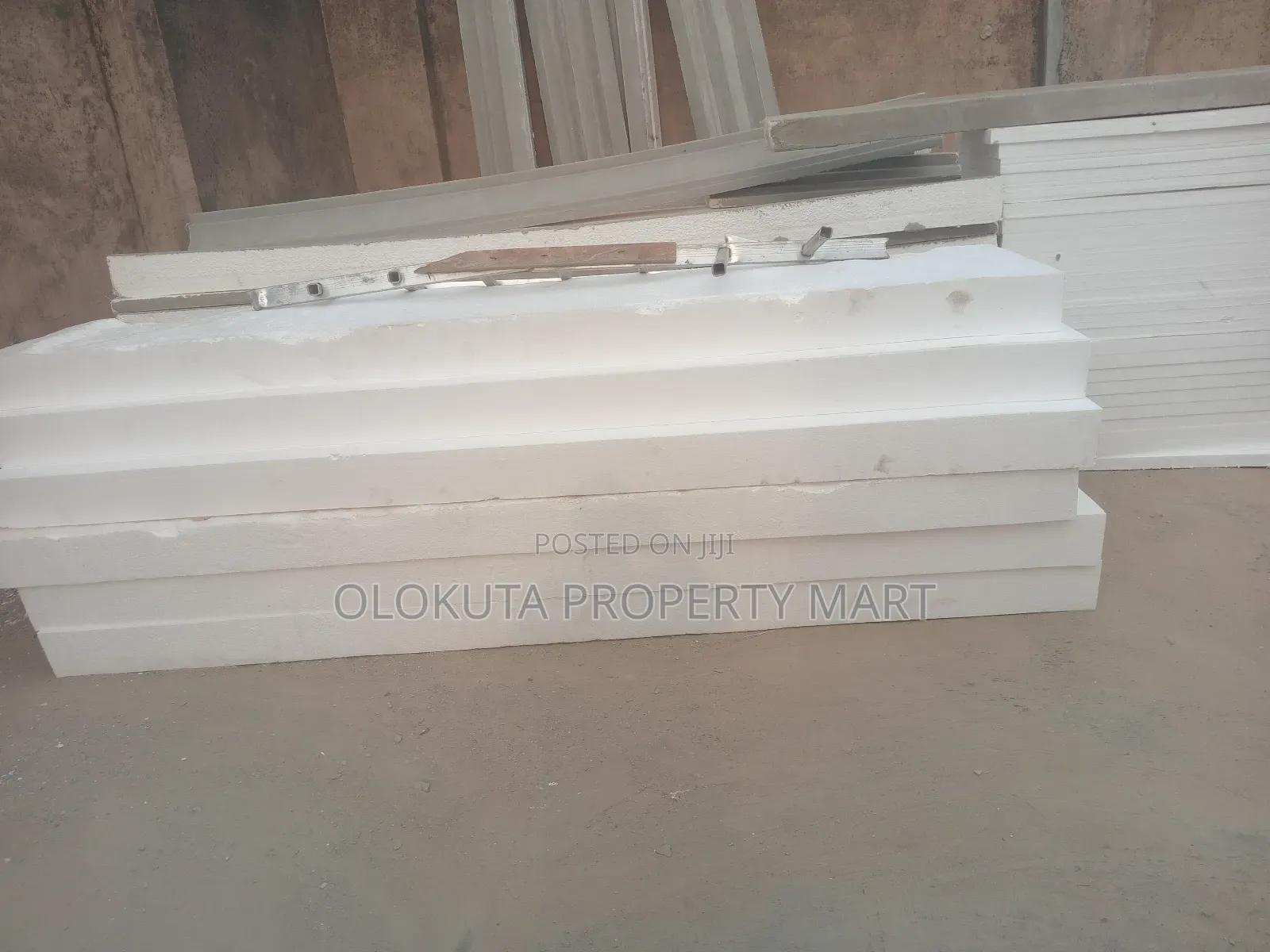 Polystyrene Board and Parapet