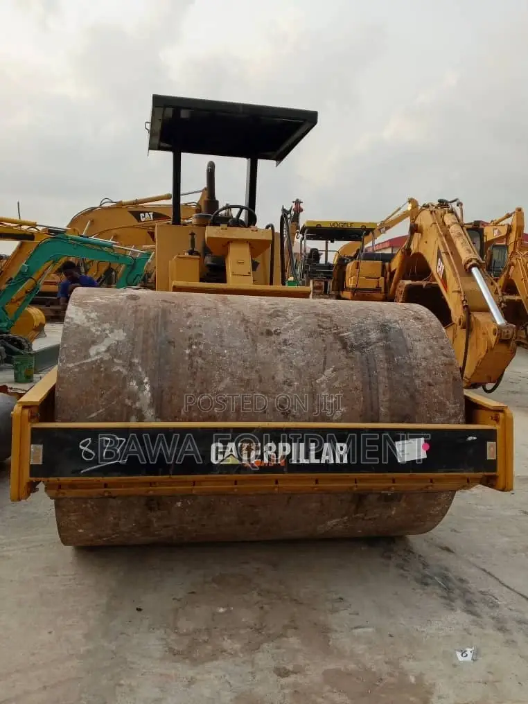 1991 Cat Cs563 Smooth Drum Roller, 84" Drum, 23.1-26 Tires, 4009 HRS