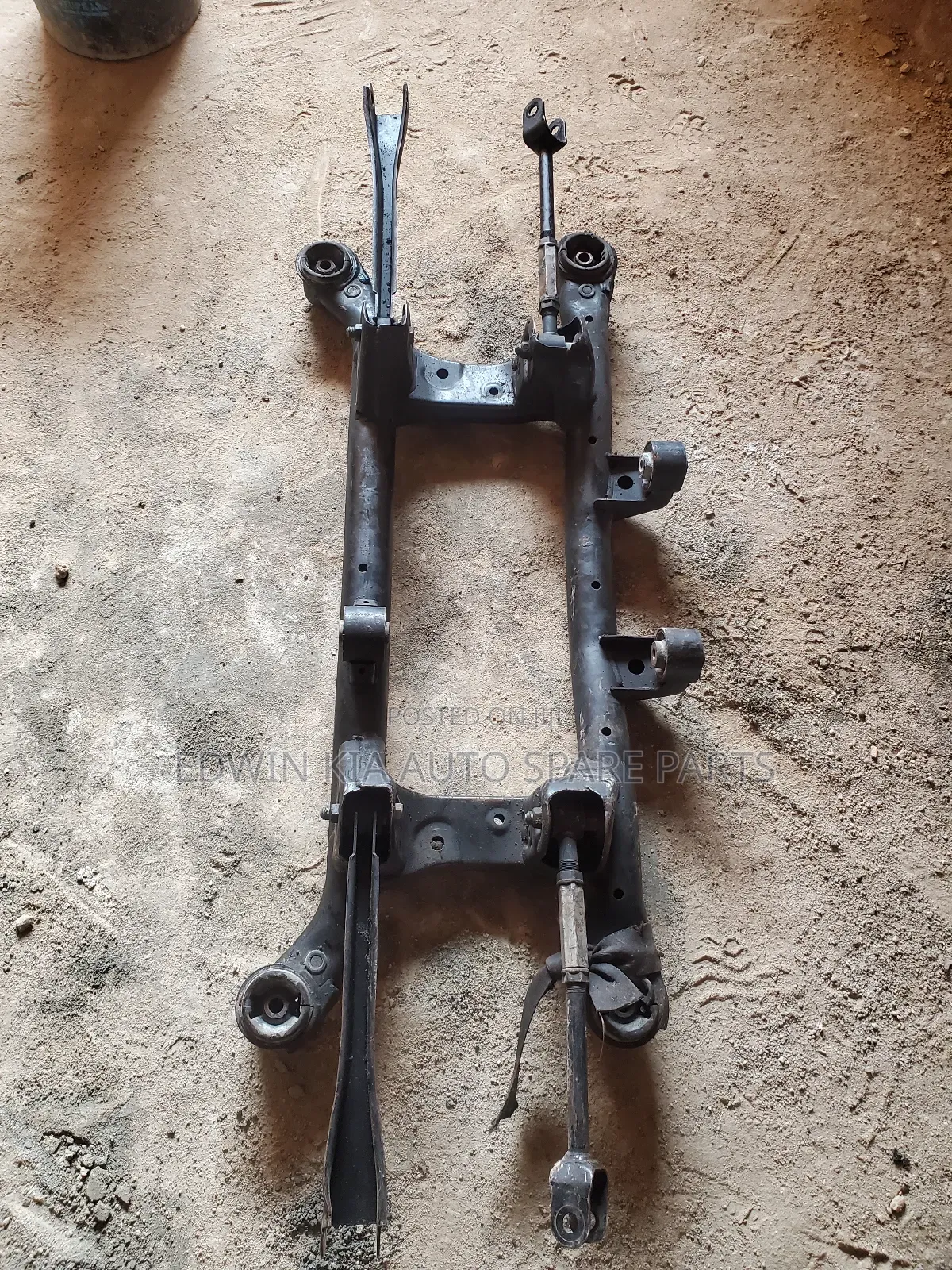 Hyundai Tucson Back Beam 2008 4x4