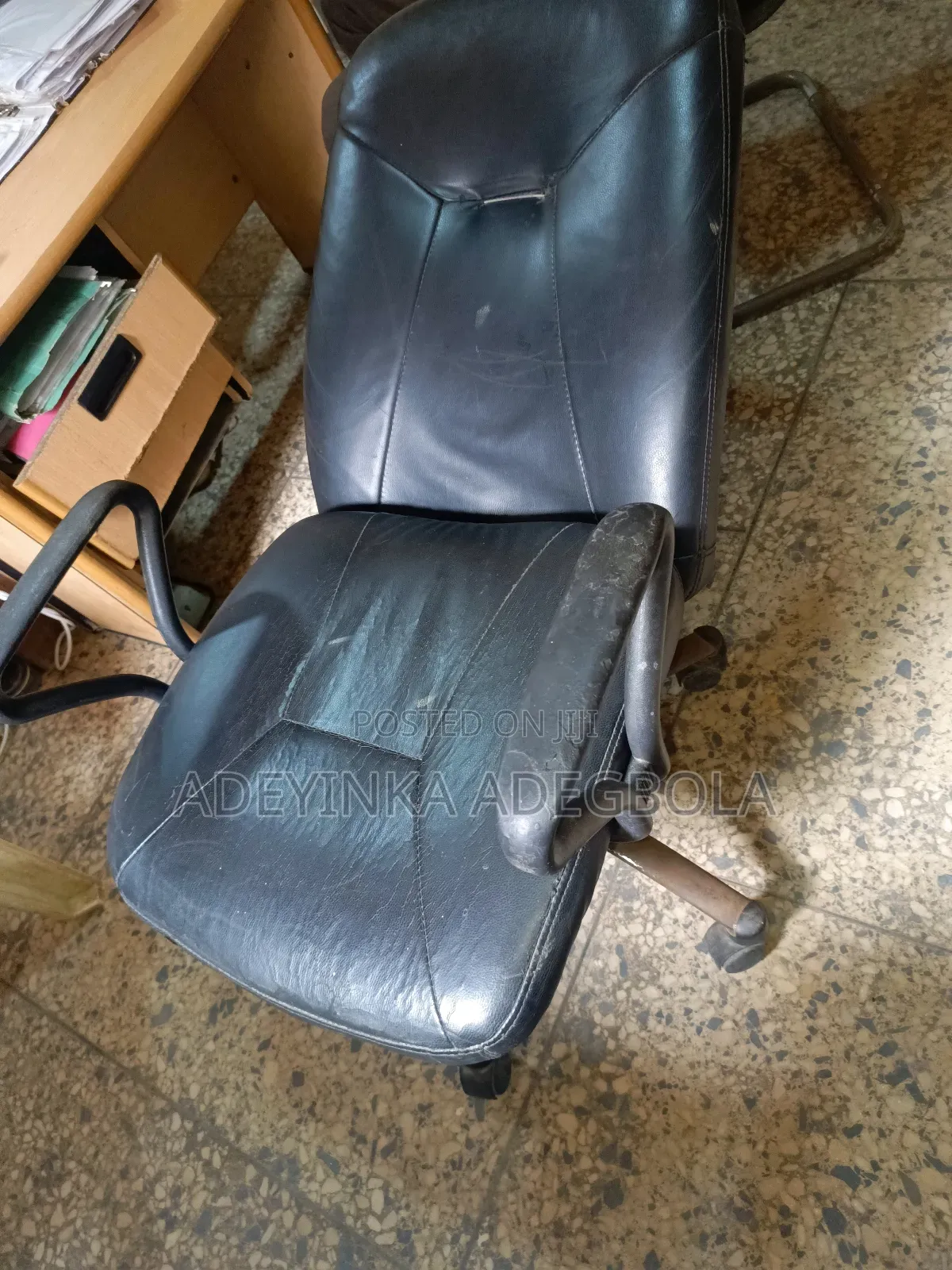 Sinking Office Chair? We Fix It Fast – Lagos