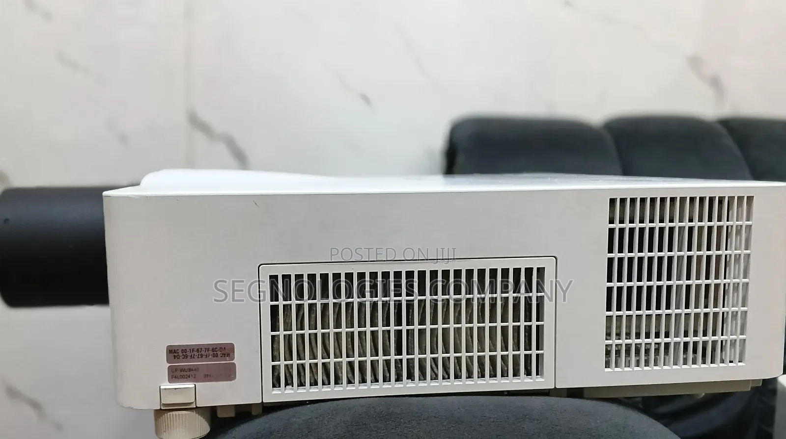 Hitachi Cp-wu8440 Wuxga Lcd Projector