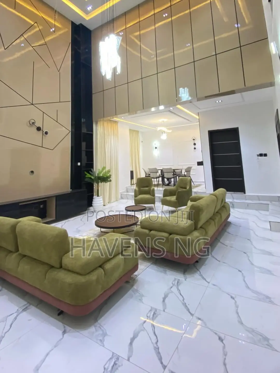 5bdrm Duplex in Woji for sale