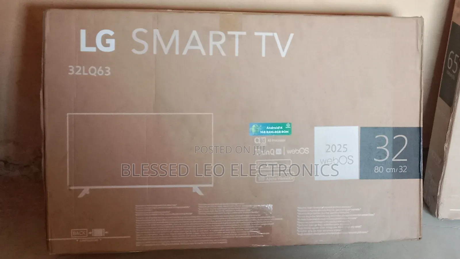 32 Inches Real Smart Freamless Tv
