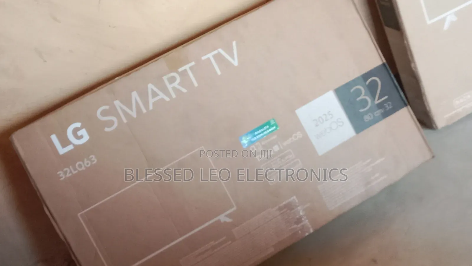 32 Inches Real Smart Freamless Tv