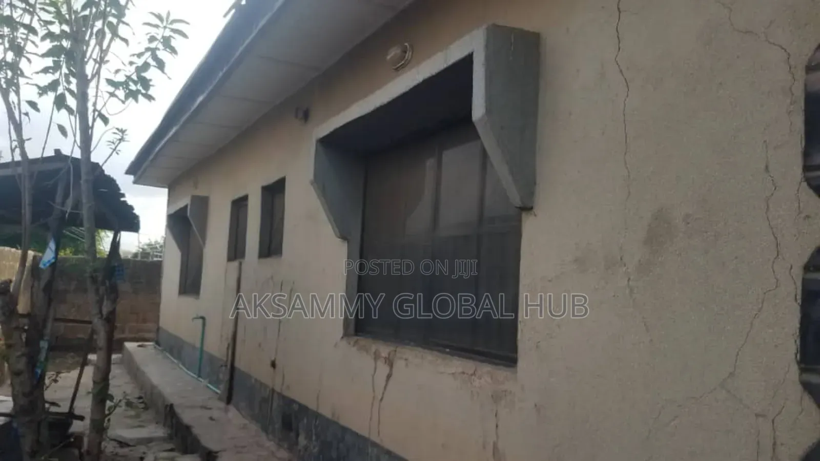 5bdrm Bungalow in Goodness Estate, Ibadan for sale