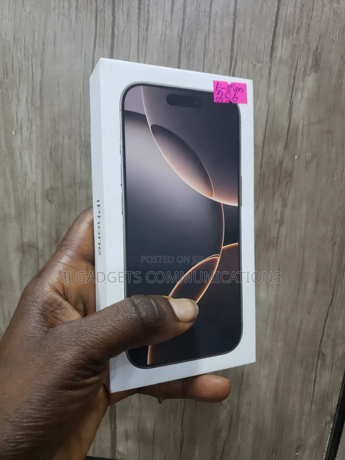 New Apple iPhone 16 Pro 256 GB Black